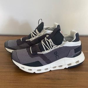 Like New Sz 8.5 On Cloudnova